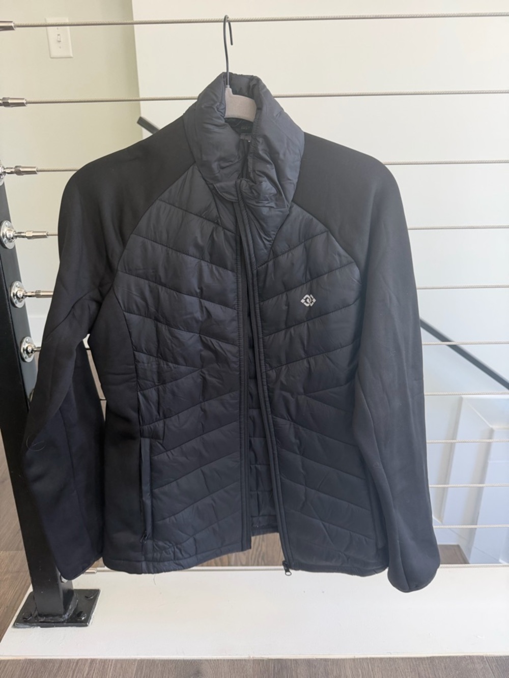 Women’s Black Quilted Hybrid Jacket